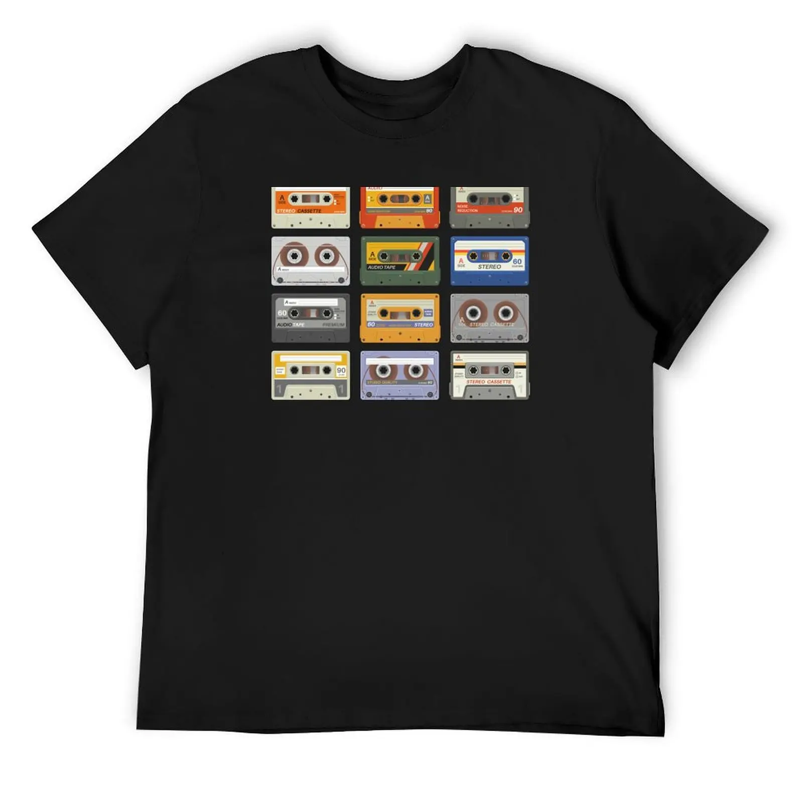 Retro-T-Shirt mit Kassetten und schwarzem Hintergrund
