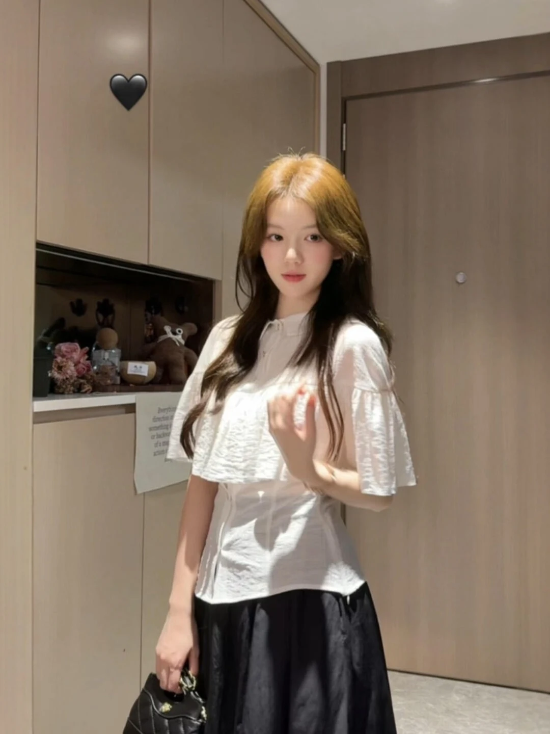

White Ruffle Svel irt Women's Summer Cowl Ne Fake Two-Piece Splice irt Unique Beautiful Top for Young Women