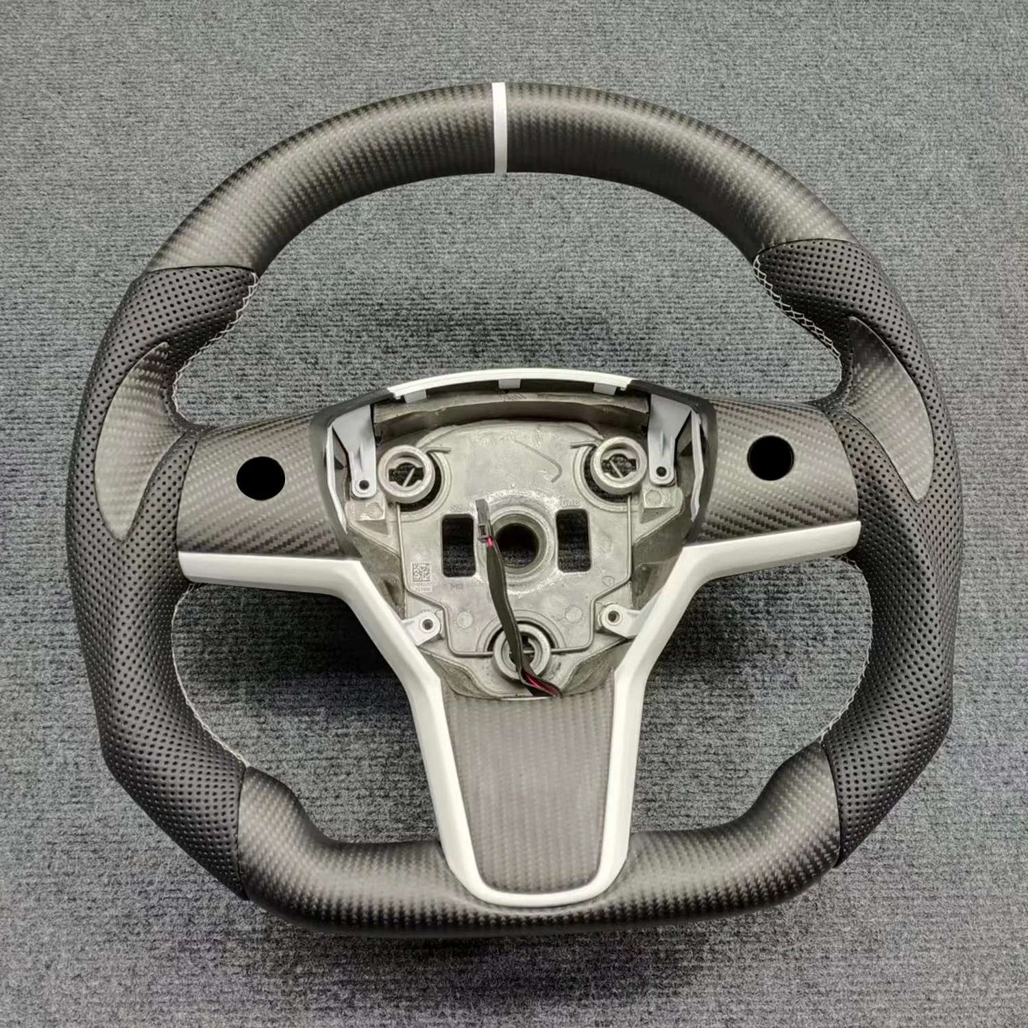 Perforated Leather Carbon Fiber Racing Steering Wheel For Tesla Model 3 Model Y 2020 2021 2022 2023 2019-2017