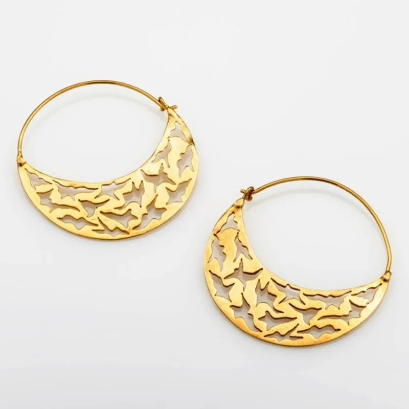Fashionable And Minimalist Geometric Earrings With Gold Hollow Carved Patterns For women's Jewelry