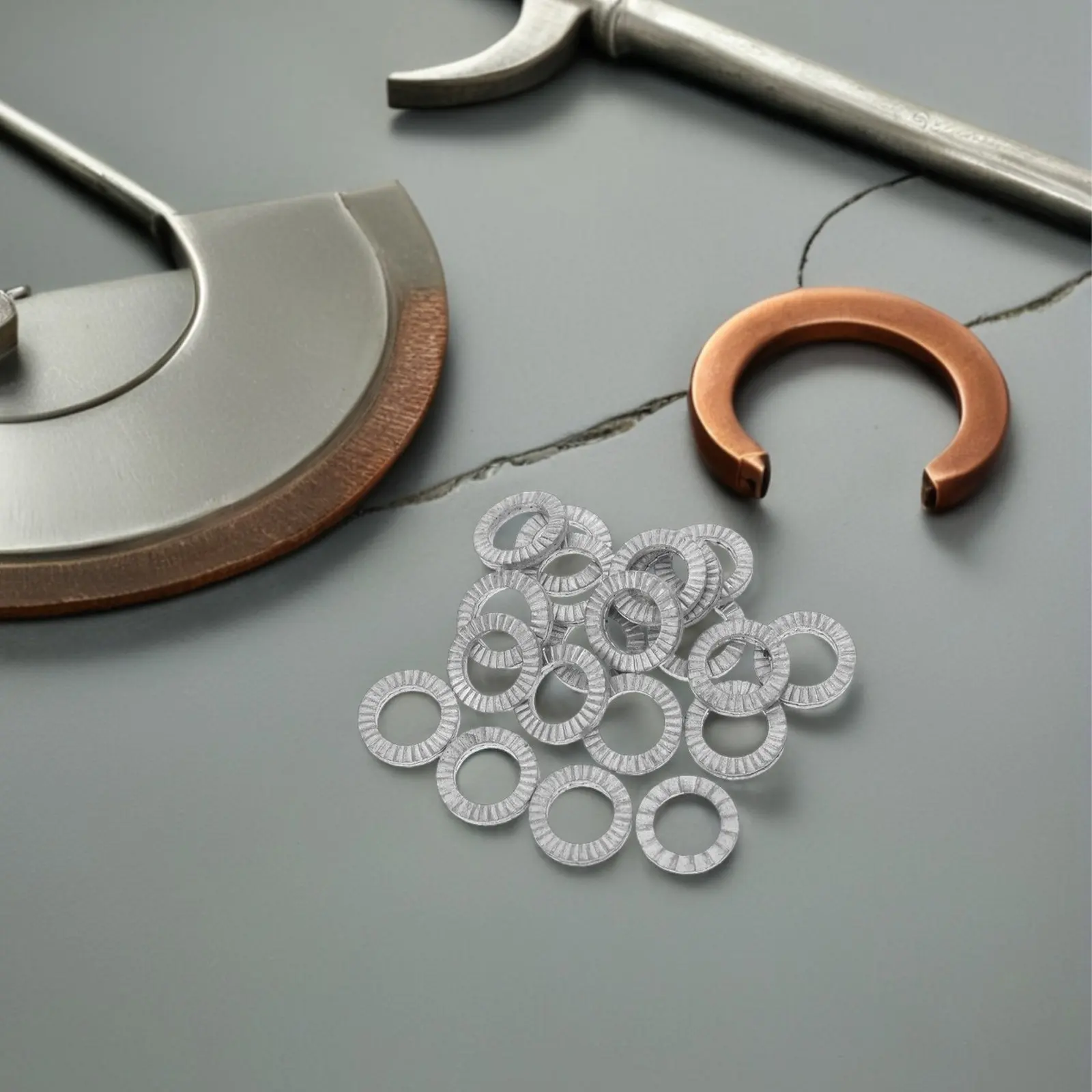 30Pairs Spiral Split Lock Washers M10 Manganese Steel Anti Loosening Safety Washers for Automotive Construction Equipment Bolts