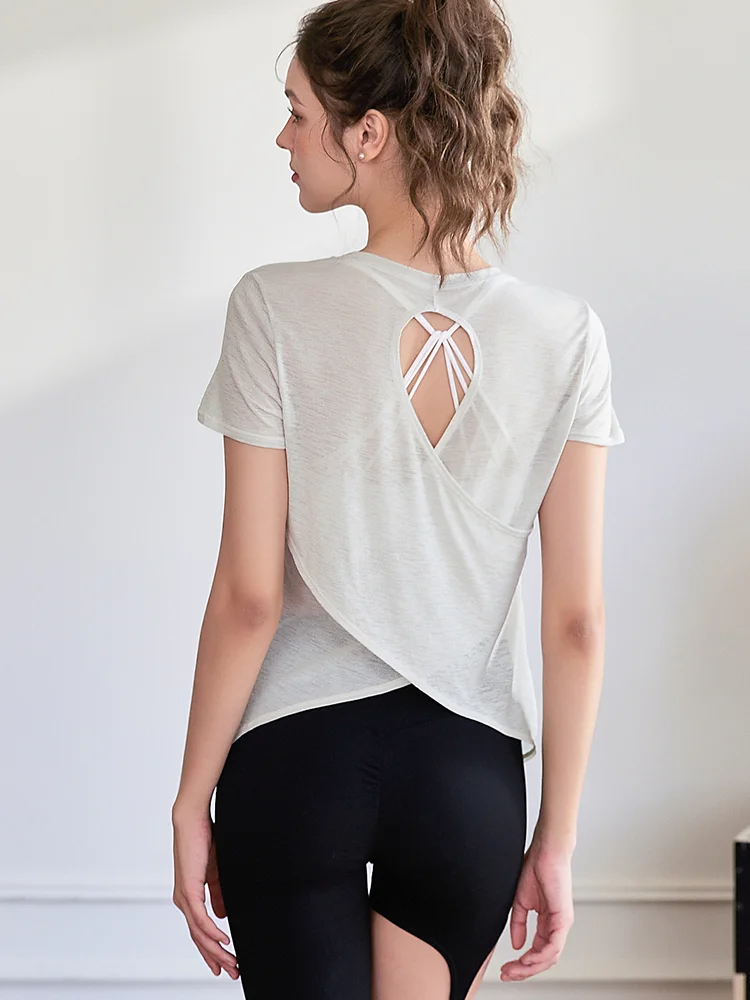 Haut de yoga pour femmes 2025 Nouveau été fin ample à séchage rapide beau Ba ajouré ort Sve Sport T-irt Fitn Wear