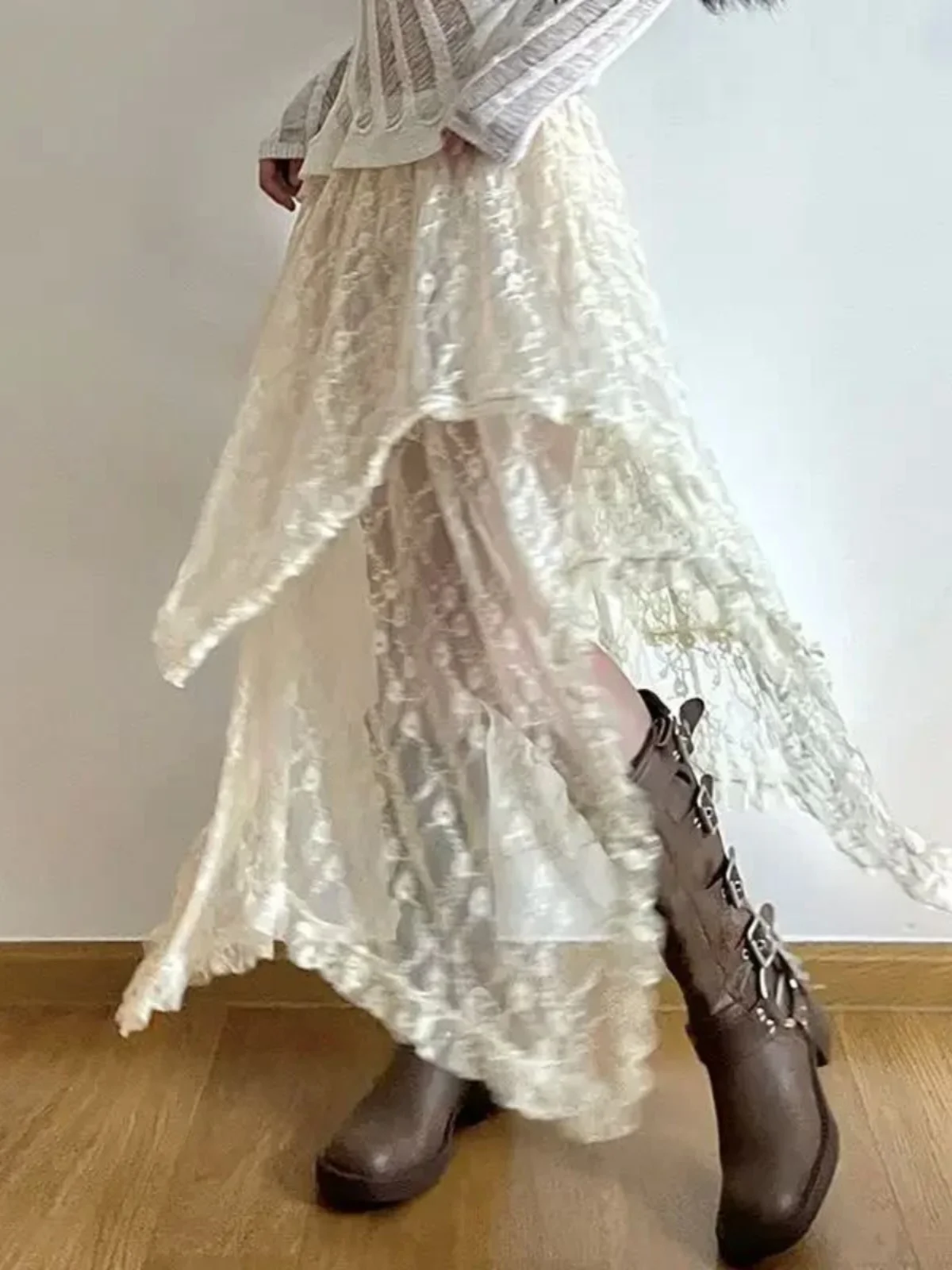 Saia Casual Irregular de Renda para Mulheres Estilo de Rua Cintura Média Saia Midi A-Line Ajuste Padrão 8-24 Anos Primavera