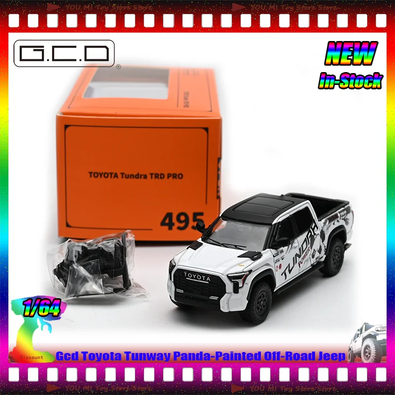 

New In Stock Gcd 1:64 Toyota Tunway Panda-Painted Off-Road Jeep Simulation Alloy Miniature Die-Casting Car Model Custom Toy Gift