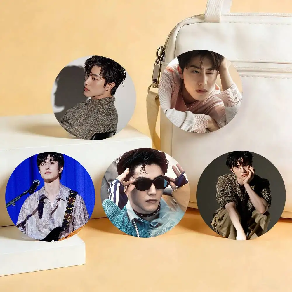 Kwak Dong Yeon Actor Badge Tinplate Meme Round Brooch For Hat Bag Creative Lapel Jewelry Accessories Gifts