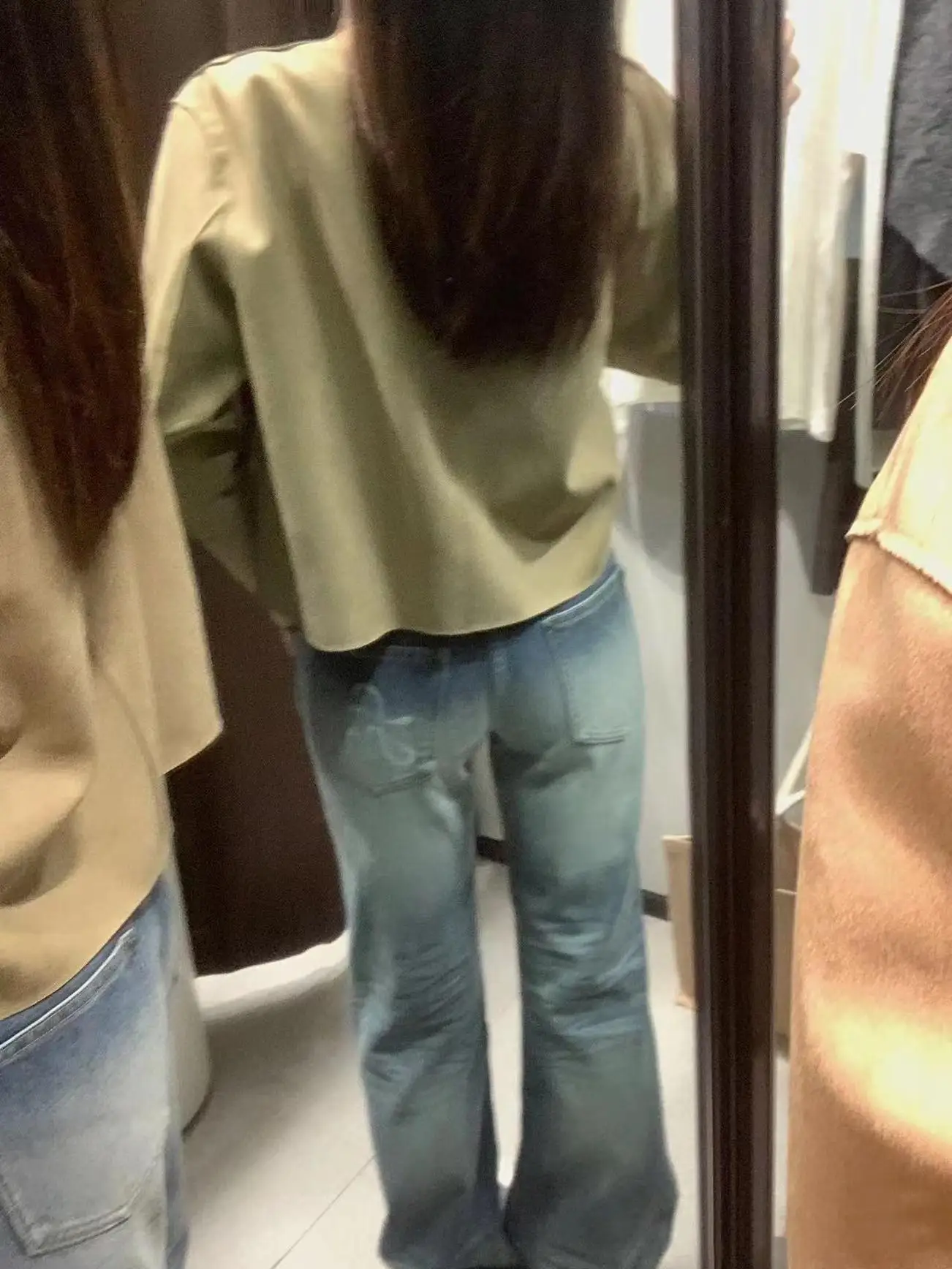 ريترو جولة Ne فو الفراء Jaet المرأة فضفاضة تناسب ort ملابس خارجية مريحة ألياف البوليستر طويلة Sve زر إغلاق