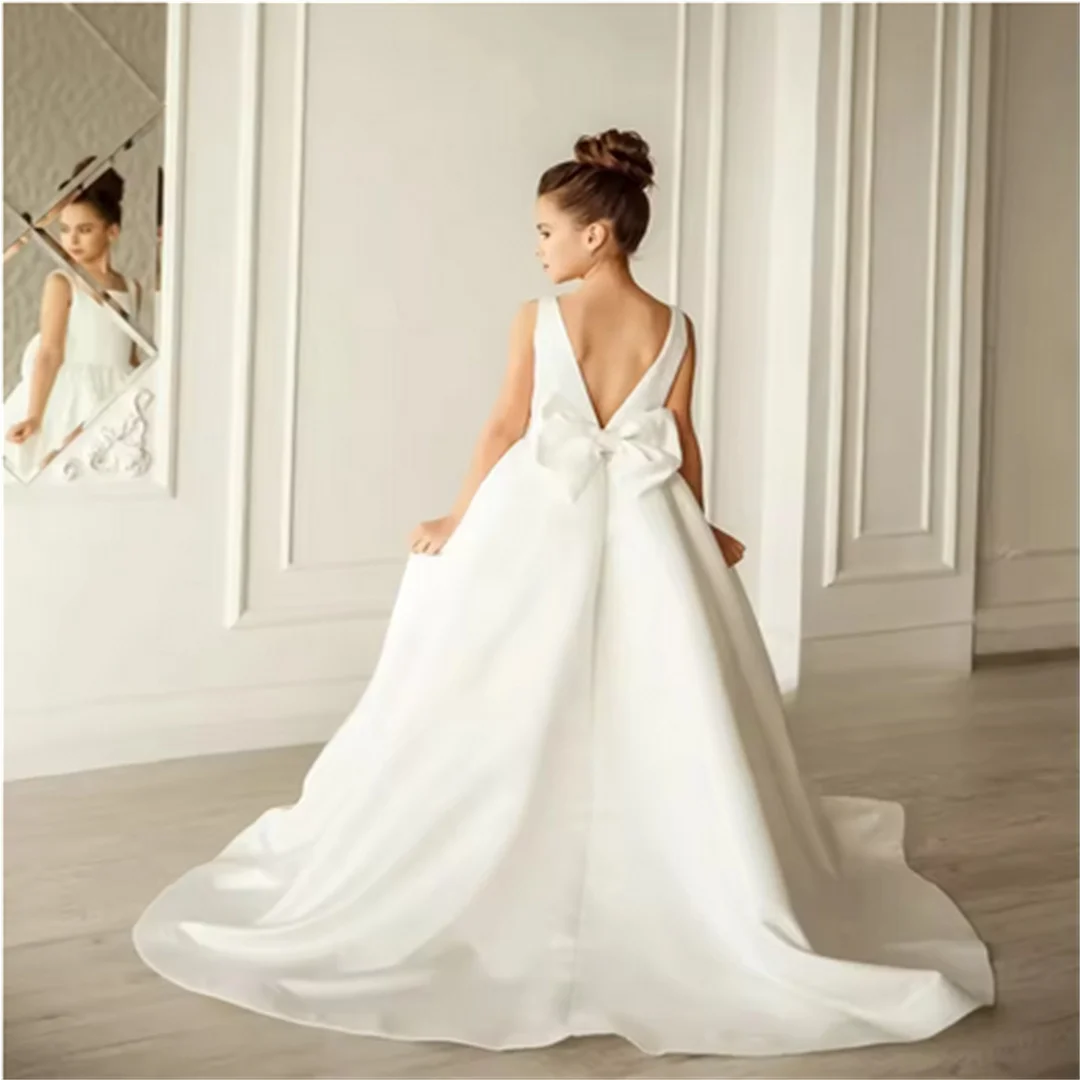 Abito da prima comunione bianco da sposa personalizzato per ragazze Abiti da ragazza di fiori semplici in raso Abiti da ballo da spettacolo principessa quadrati