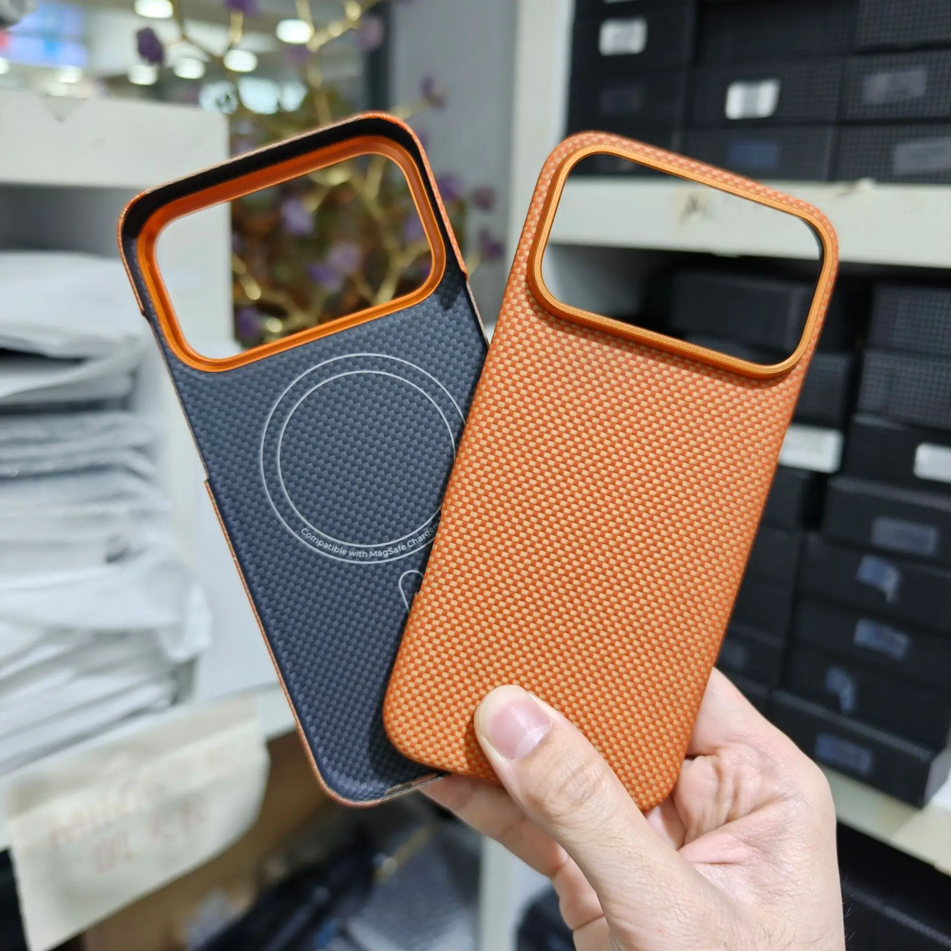 

Ультратонкий высококачественный магнитный чехол для телефона из настоящего арамидного углеродного волокна для IPhone 17 Pro Max, защитный чехол для беспроводной зарядки Magsafe