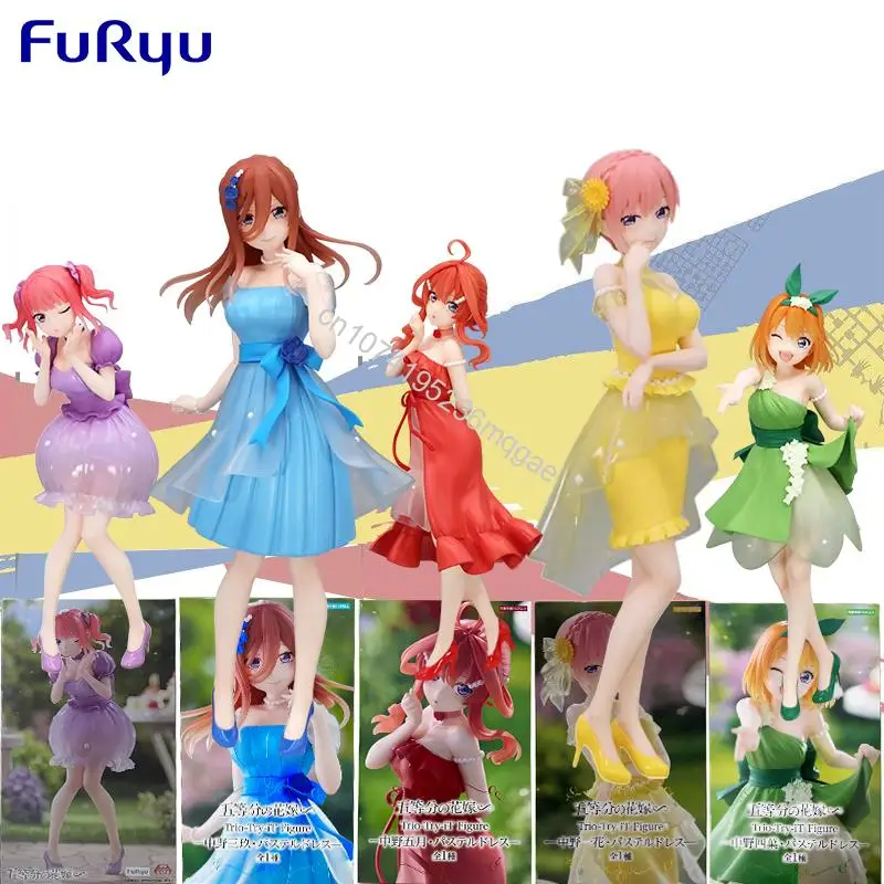 En stock FuRyu los quintillizos por excelencia Nakono Yotsuba Itsuki Ichika figura de Anime modelo colecciones de juguetes adornos de escritorio