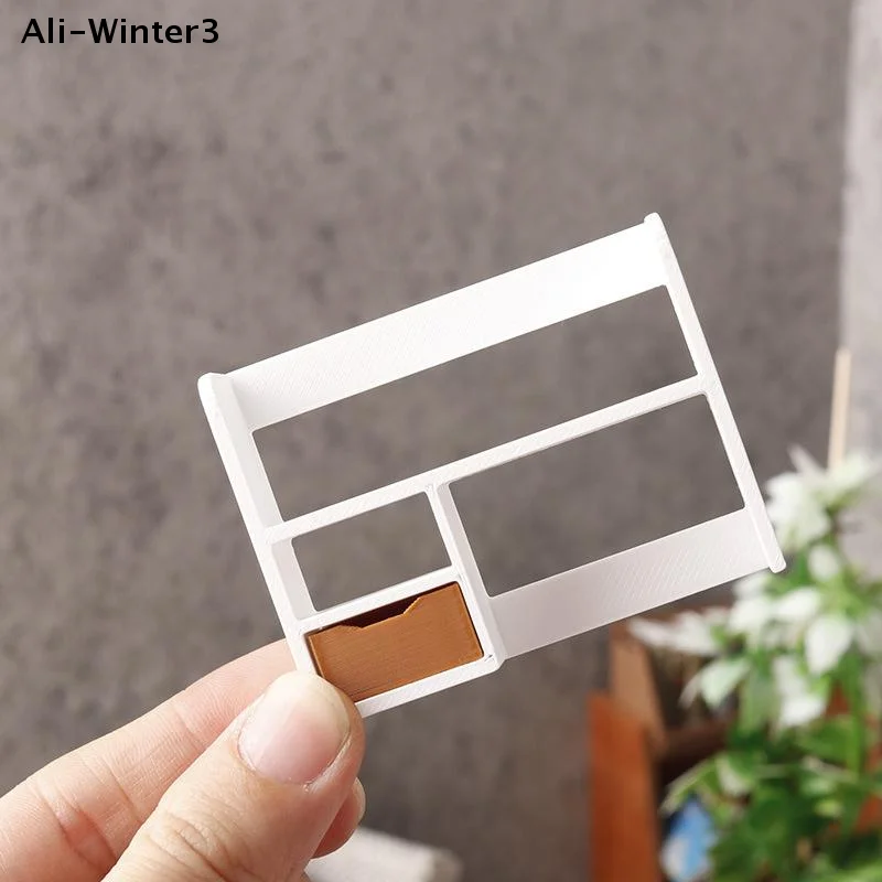 ชั้นวางของจิ๋วสำหรับบ้านตุ๊กตา ขนาด 1:12 จำนวน 1 ชิ้น อุปกรณ์ตกแต่งบ้านตุ๊กตา ของเล่นจำลอง