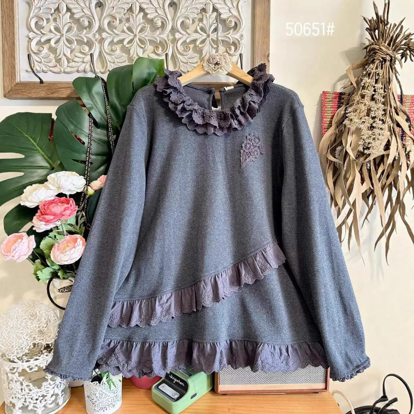 

Японские винтажные хлопковые футболки с кружевной вышивкой Mori Girl, женские осенние повседневные пуловеры с рюшами и воротником с длинными рукавами