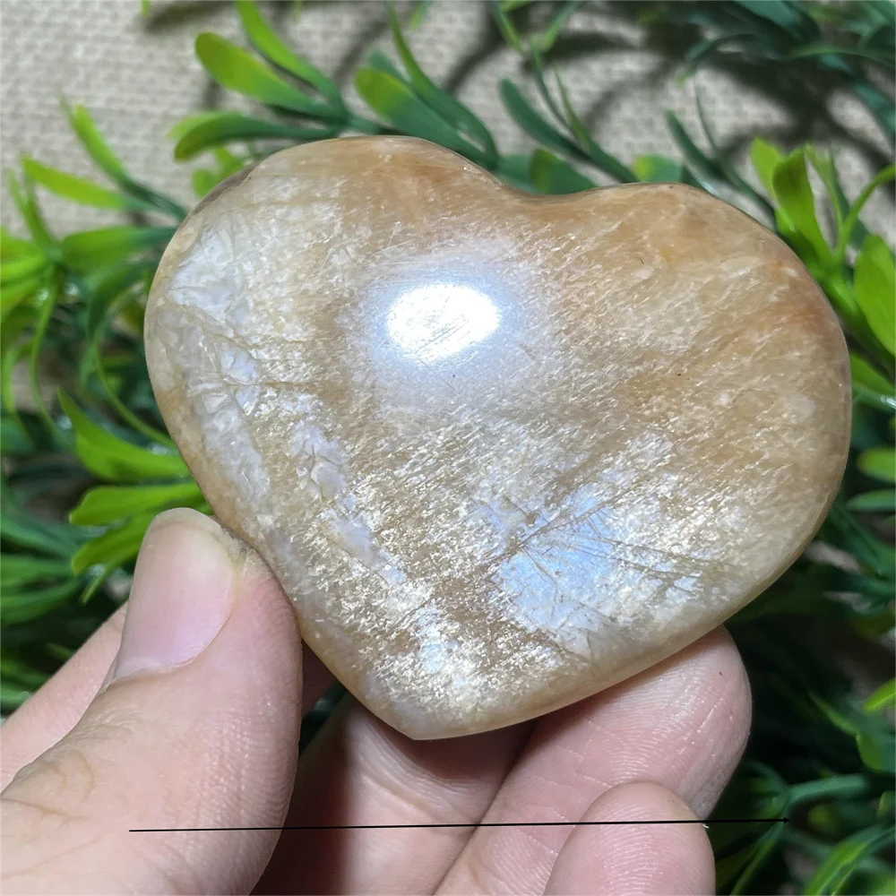 Natural Crystal Orange Moonstone Heart Stone Quartz Quartz High Quality Beauty Minerals Reiki Healing Spiritual Home Decoration