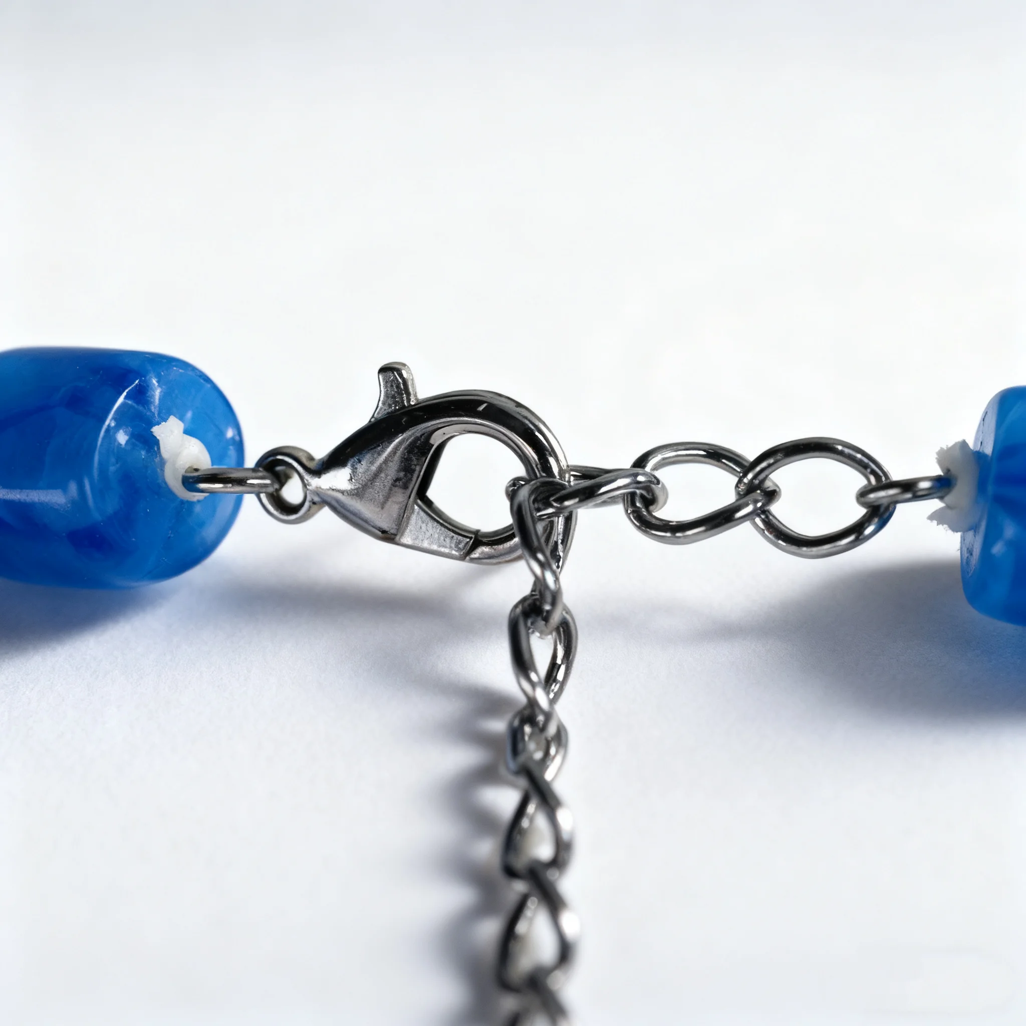 Collana di pesci 2025 Gioielli in acciaio inossidabile Ghia colorata Stile bohémien Festa in spiaggia Pezzo delicato da donna