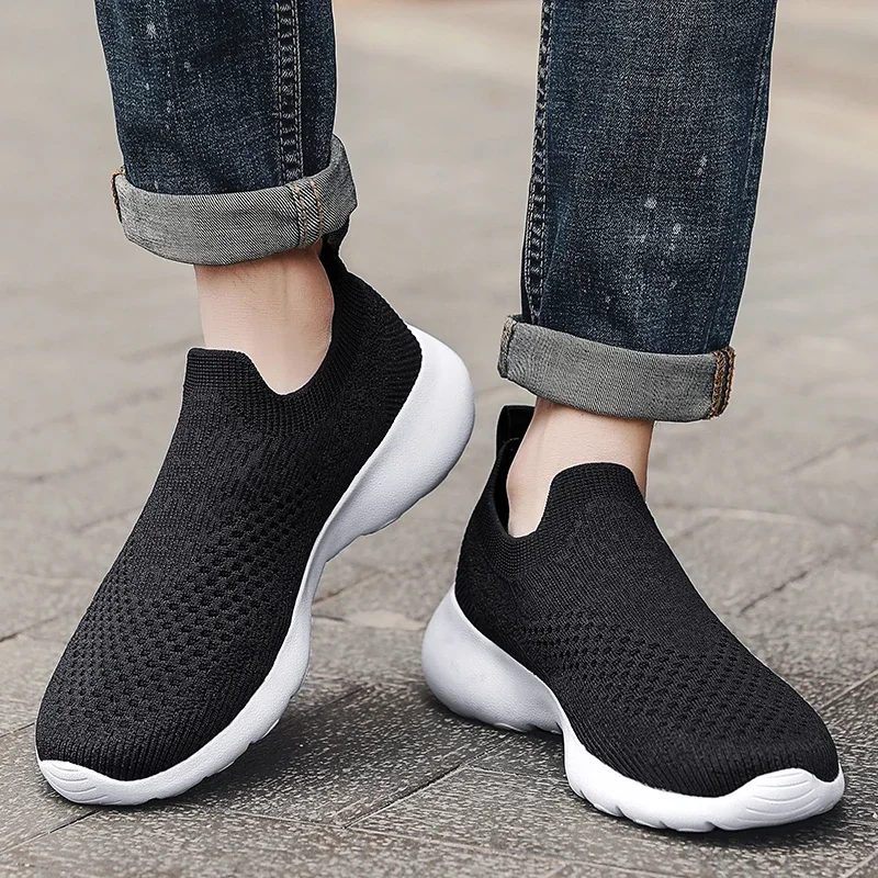 Men's casual sports shoes fashionable and versatile mesh breathable business casual shoes large size couple sports shoes for men