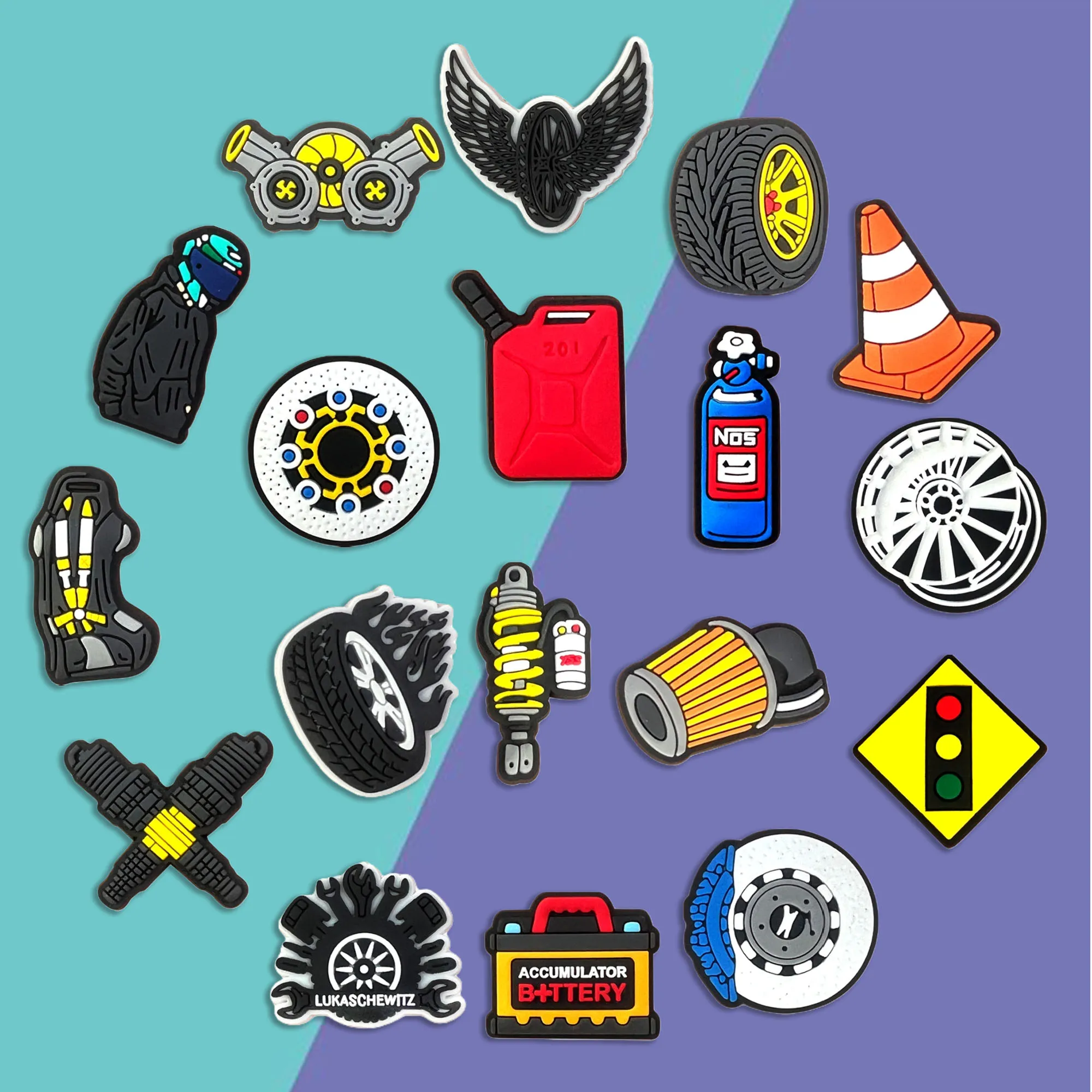 18 قطعة من دلايات الرسوم المتحركة اللطيفة للأولاد والبنات، دلايات أحذية السيارة الرياضية للبالغين، دلايات تزيين الأحذية البلاستيكية لحفلات أعياد الميلاد