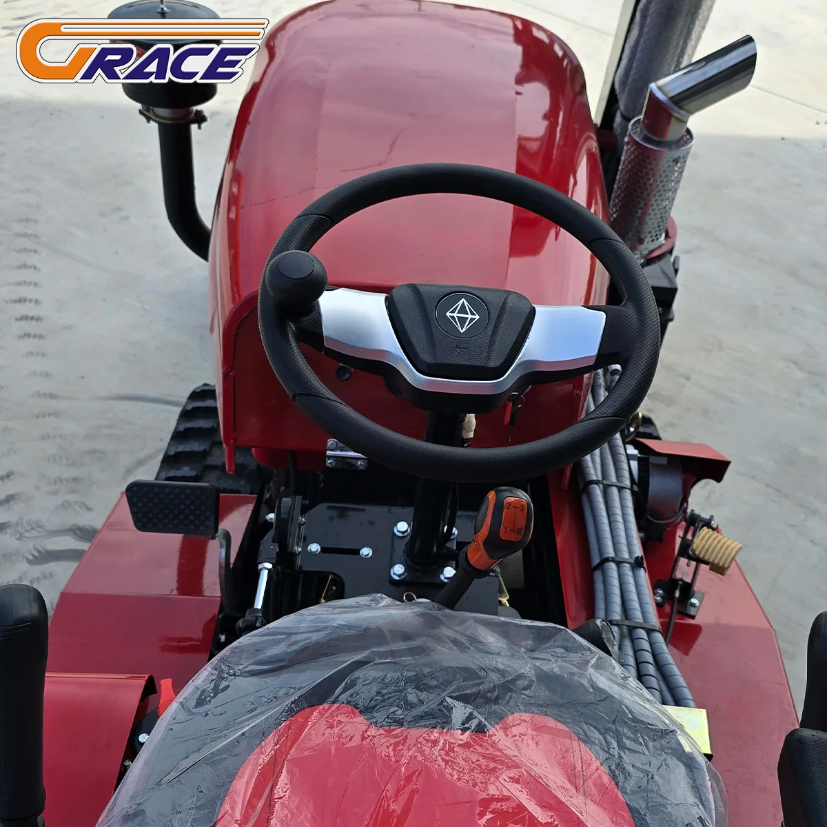 آلة 5 في 1 آلات زراعية تستخدم على نطاق واسع معدات زراعة الأرز الصغيرة جرار زاحف صغير مع حفارة للبيع