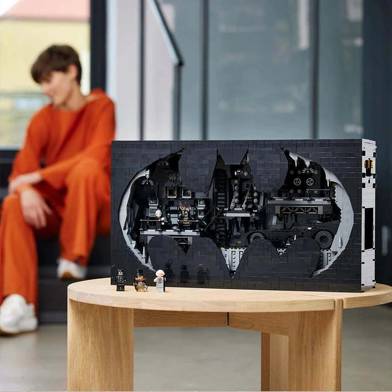 

New Hero Series Batcave 1989 Building Block Assembly Model Toy 3981PCS Children's Christmas Gift