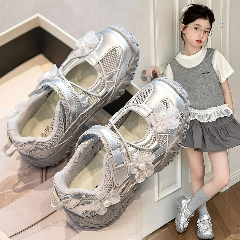 Girls' Summer Sneakers 2026 New Style Princess Half Sandals Children Elegant Shoes Mesh Breathable Casual Shoes