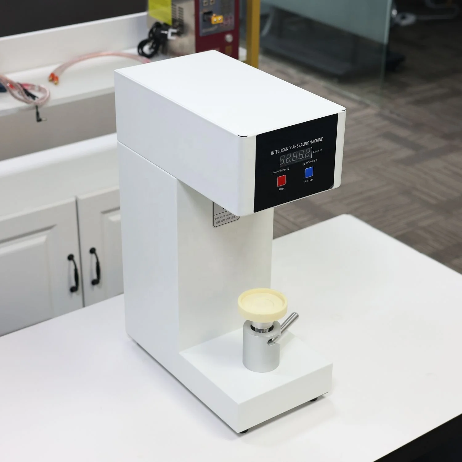 QLS-180 Can Sealer Semi-Automatic One-Button Operation Stabilizing Glass/Metal Container Sealing Process