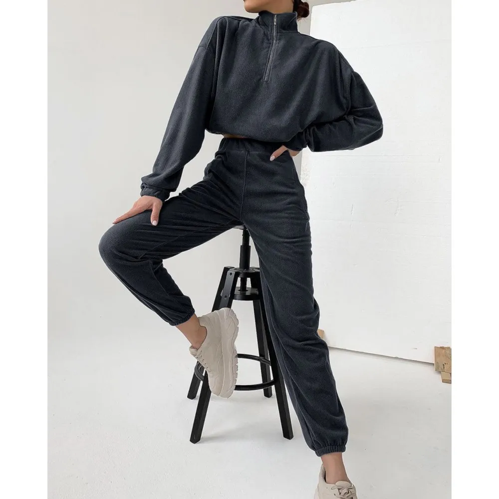 Autunno Inverno Donna Nuova Mezza Cerniera Risvolto Felpa Casual Tuta Sportiva Moda Allentata Tasca da Donna Pantaloni Set da 2 Pezzi 2025