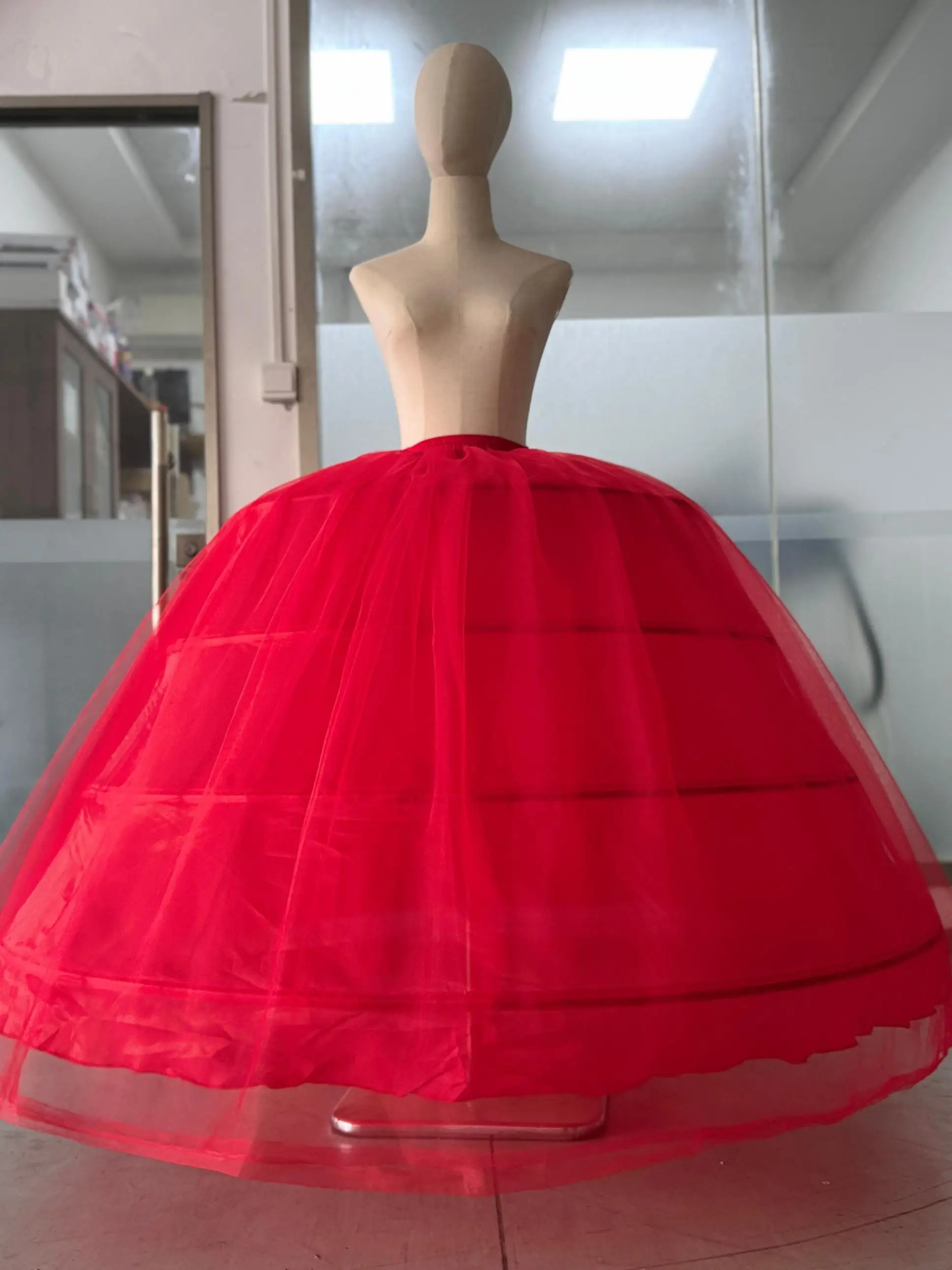 Hot Sell 4 Hoops Big White/Black/Red Petticoat Super Fluffy Crinoline Slip Underskirt For Wedding Dress Bridal Gown In Stock image 3