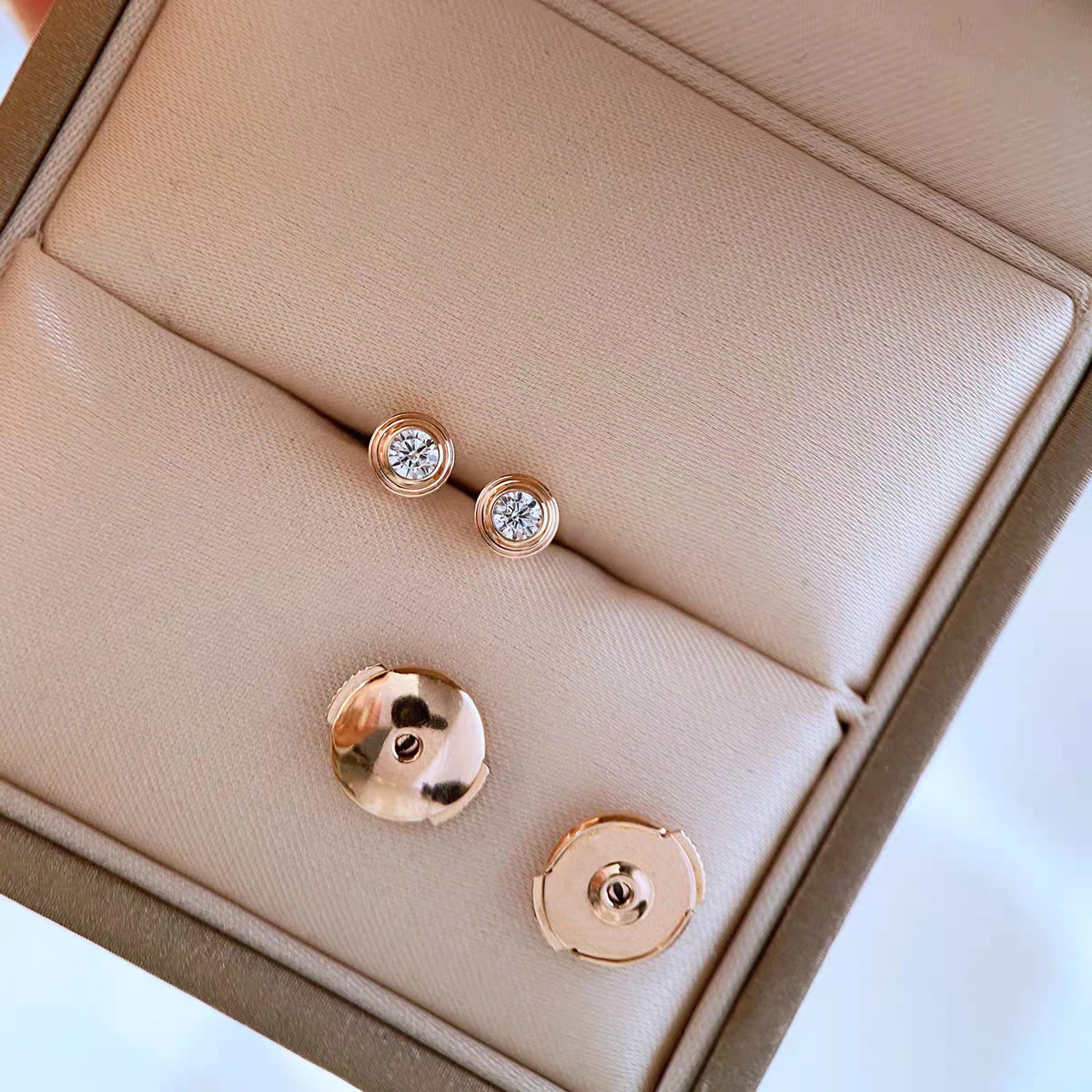 Classic 925 Sterling Silver Zircon Round Sparkling Single Diamond Stud Earrings Women's Simple Fashion Brand Jewelry Party Gifts