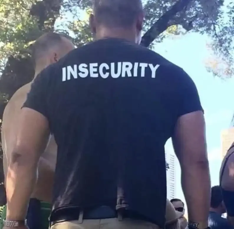 Insecurity Graphic Tee Kurzarm Baumwolle Lustige Sicherheit Unisex Herren Shirt für Bodyguard Bouncer Security Guard Doorman