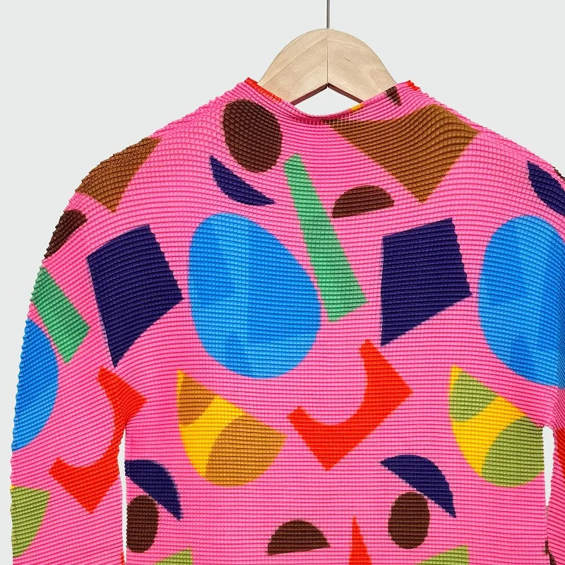 Miyake geplooide damestop Stijlvol elegant Halfhoge hals Slim-fit Afslankende basislaag T-shirt met lange mouwen Gelaagdheid of bovenkleding