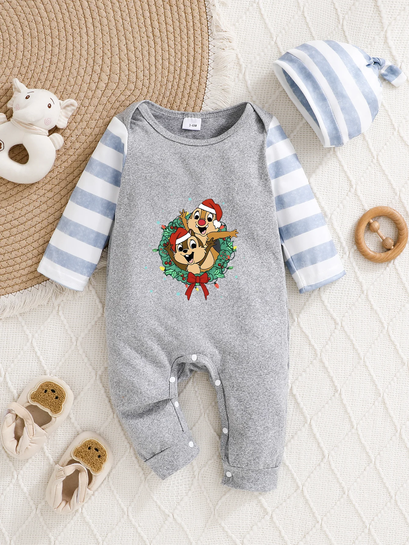 

【Officially Authorized】 Disney Chip 'n Dale Christmas Baby Hooded Jumpsuit | Soft Skin-Friendly Fabric with Santa Wreath Print