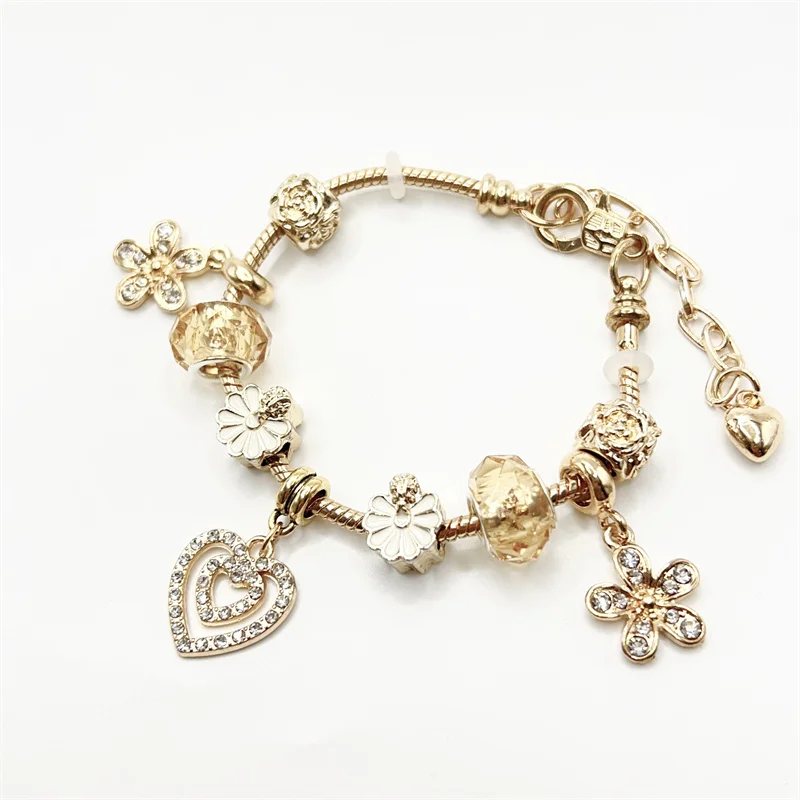 Pulsera de cadena con colgante en forma de amor para mujer, flor de aleación dorada, diamantes de imitación, regalo de joyería de uso diario, caja no incluida