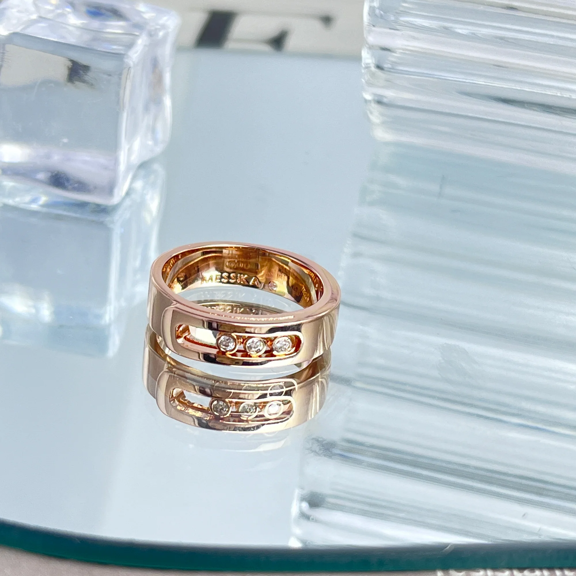 

2024 New Sterling Silver s925 Three Diamond Sliding Diamond Smooth Surface Simple and Advanced Personalized Trendy Women's Ring