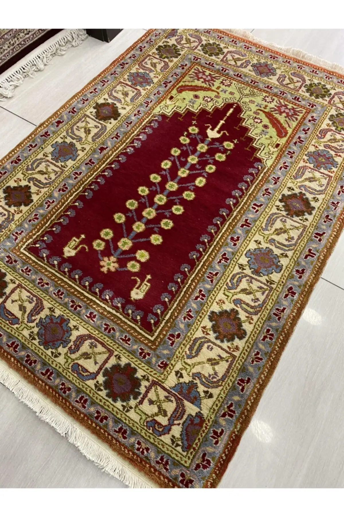 DOLBOVI hand woven prayer Rug 95x140 red green red green x