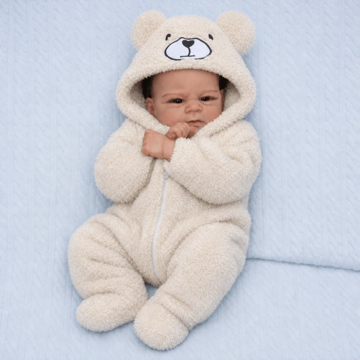 BZDOLL 45CM 18 Zoll Weicher Stoffkörper & Vinyl-Extremitäten Modische Reborn-Babypuppe, 3D-Bemalte Haut, Rollenspiel-Bettzeit-Spielzeug, Kindergeburtstagsgeschenk