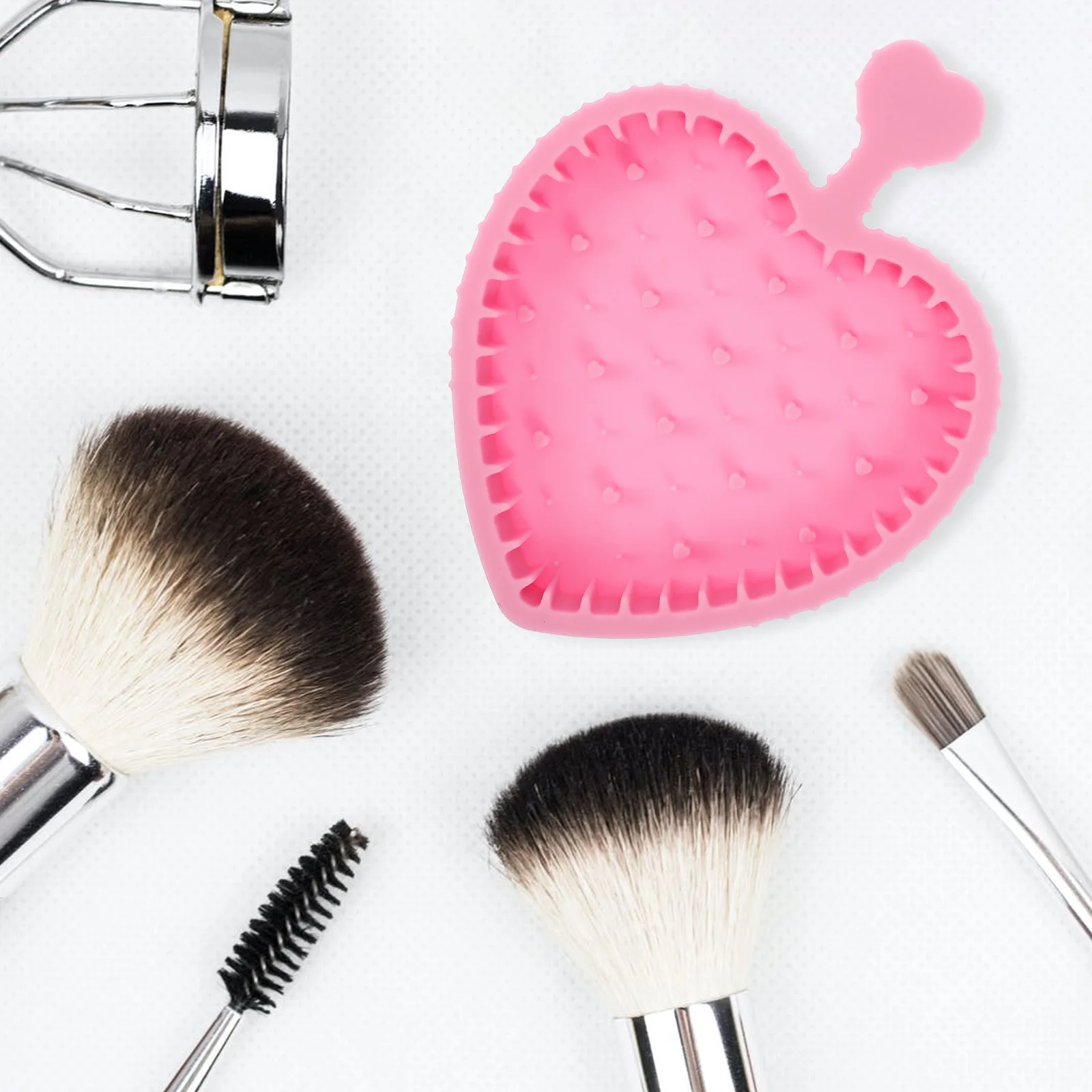 

Silicone Makeup Brush Cleaning Pad Textured Clean Easy Hold Design Brush Cleaner Mat Makeup Scrubber Tool