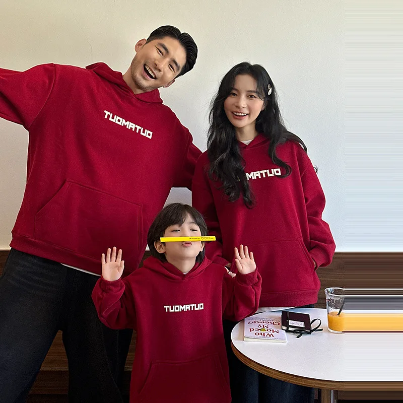 

2026 New Year Red Hoodie Family Matching Set for Parents & Kids Winter Outfit Father Mother and Daughter Son Clothes