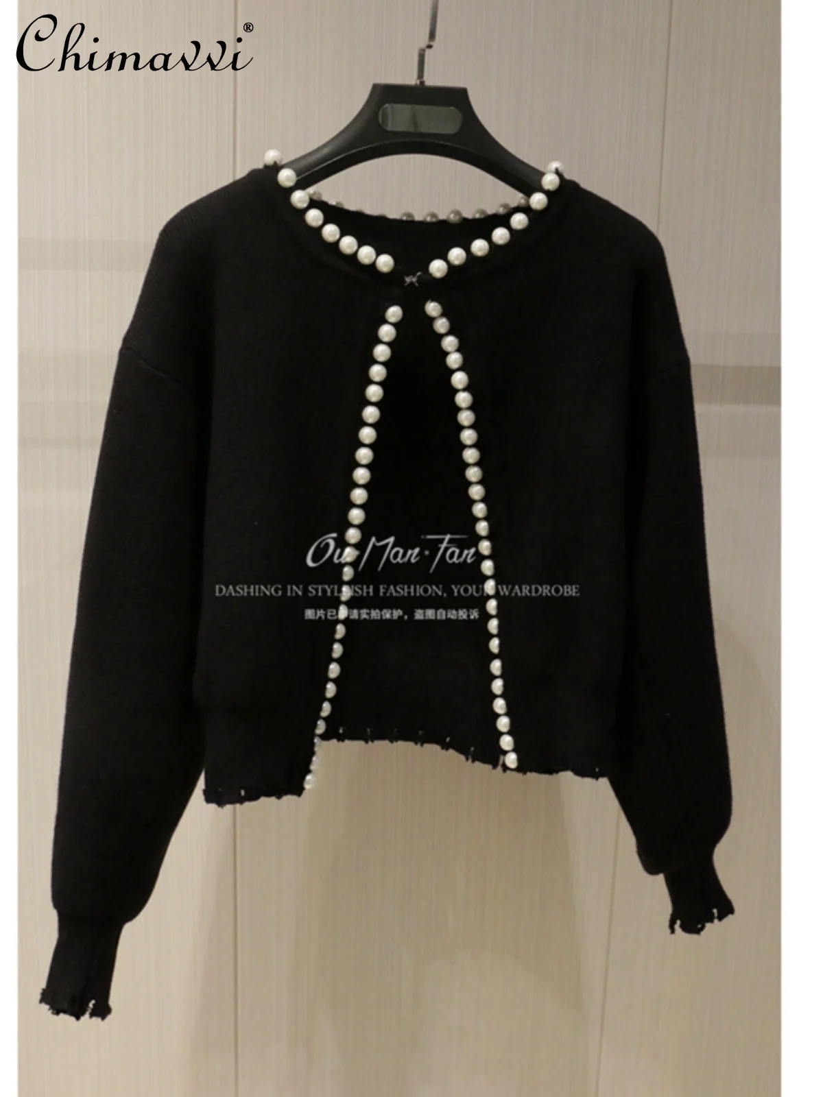 Autumn and Winter New Fashion Loose Round Neck Pearl-trimmed Knitted Cardigan Coat Slim Short Black Sweater Long-sleeved Top