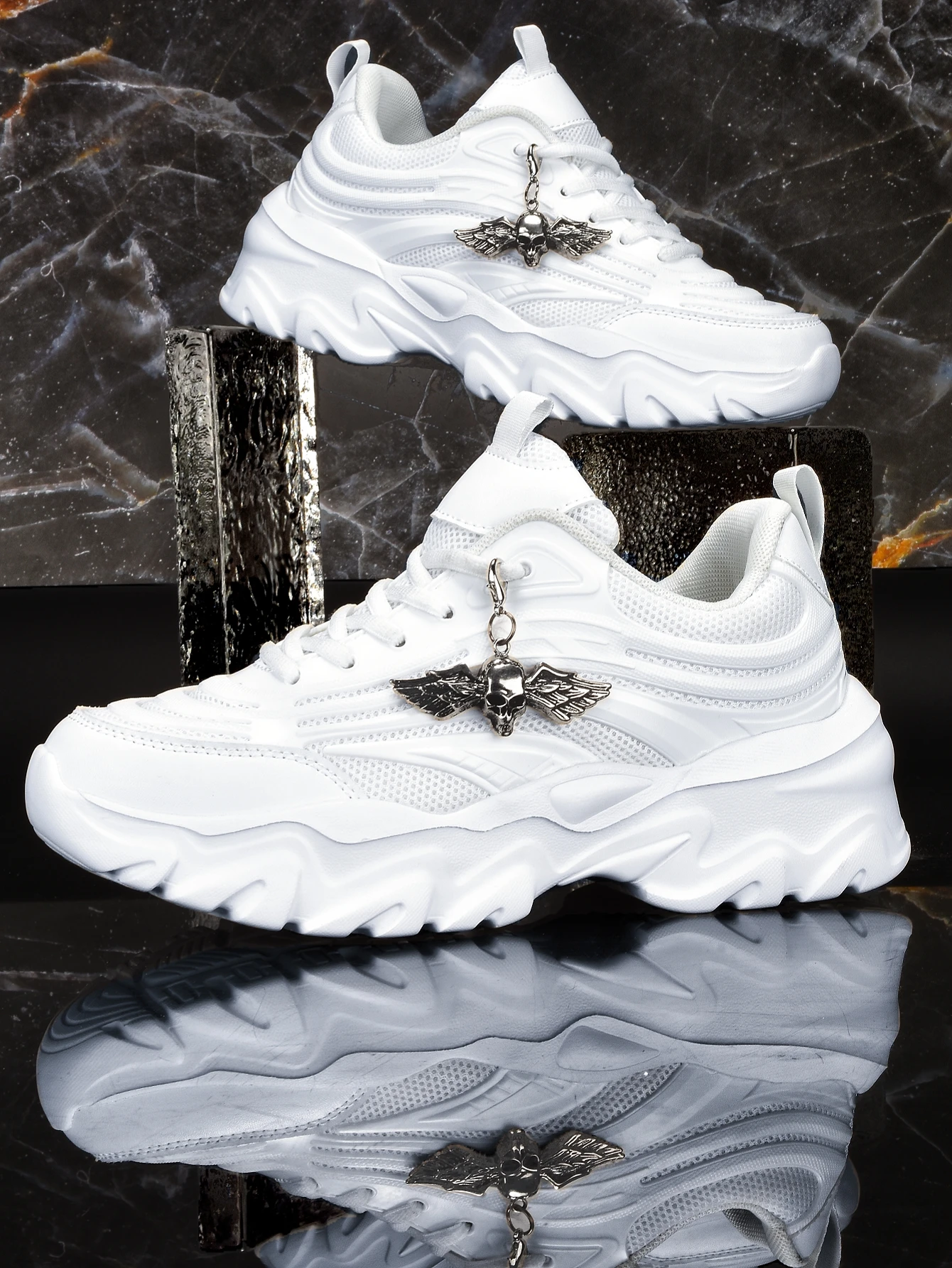 Women's Thick-Soled 5cm Height-Increasing Dad Shoes Y2K Millennium Hot Girl Style Retro Gold Heart Metal Decoration Mesh Breathable Eva Irregular Sole White Casual Sneakers Street Fashion Unique Non-Crowded Style Student Daily Commute Soft-Soled Sports Shoes for Women