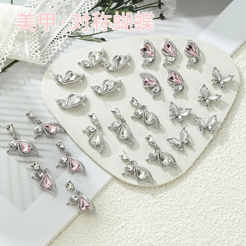 10 Stück Luxus legierung Schmetterling Nail Art Charms Halbflügel Zubehör Strass Nagel Dekoration liefert Materialien Schmuck Teile