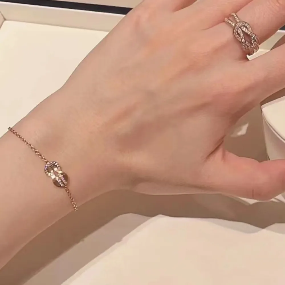 Original Luxury Chance Infinie Jewelry - Charming Women's Bracelet with Diamonds and Twisted Shapes for Couples - Holiday Wear