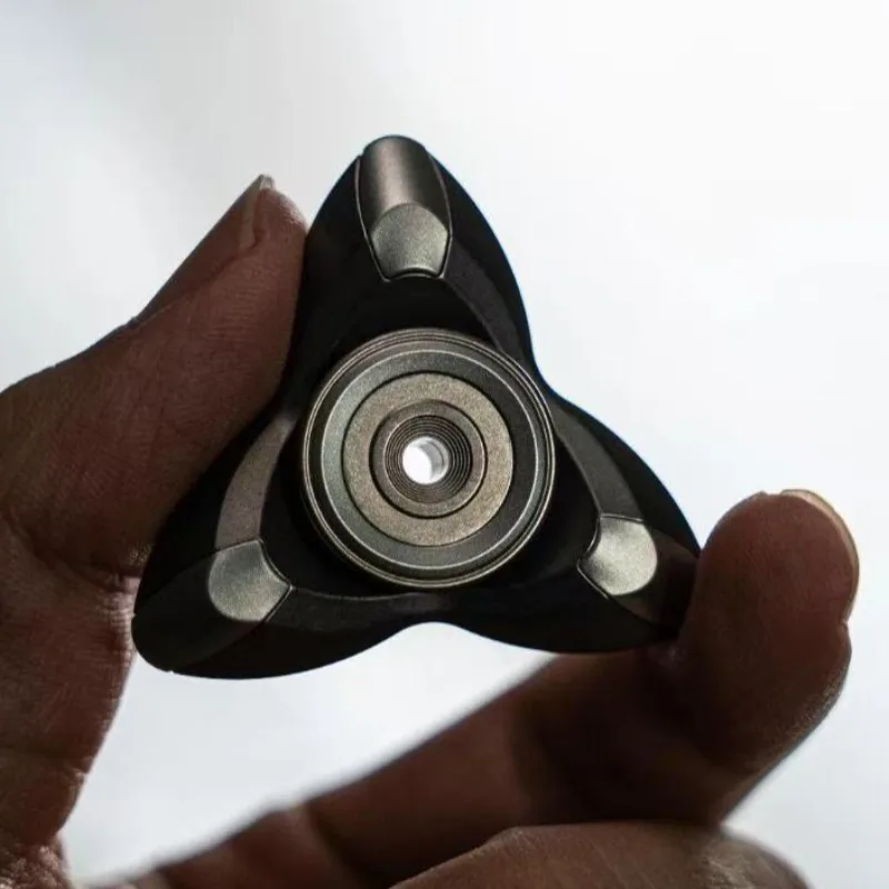 ProxyEDC Ouroboros PD 피젯 스피너: 가볍고 빠르게 작동하며 스트레스를 해소하는 장난감