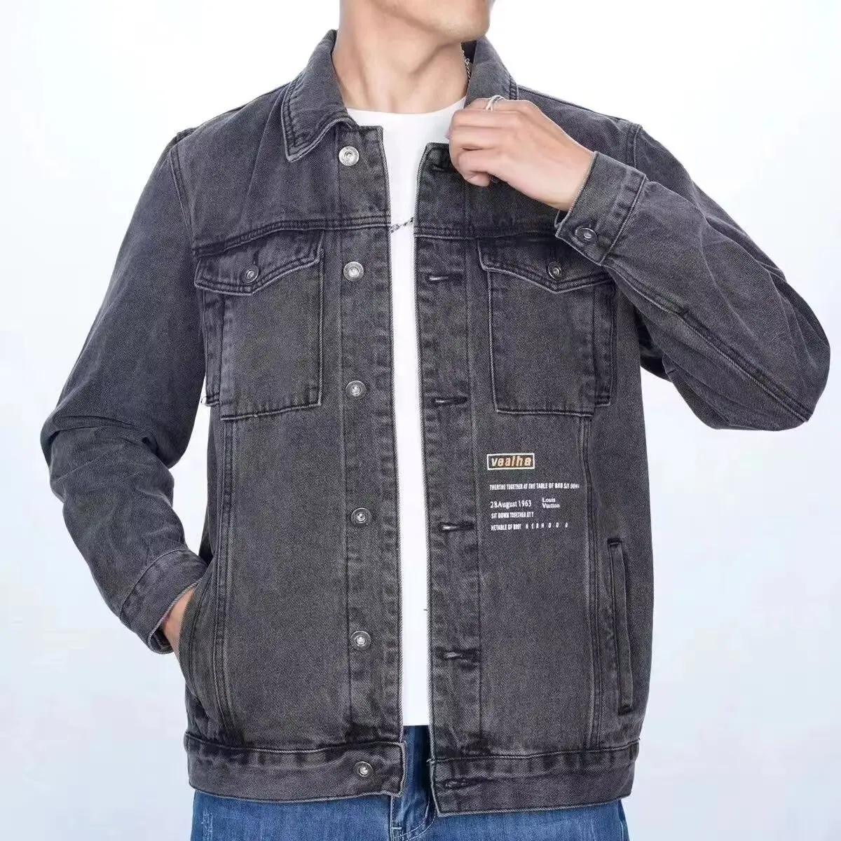 

Gray Autumn Men's Denim Jacket Button Blue Cargo Male Jean Coats Vintage Winter Oversize Loose Korean Style Retro Washed Denim J