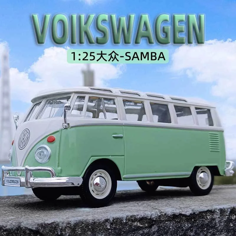 1:24 Maisto Volkswagen Van Model Car Samba Bus Alloy Luxury Vehicle Diecast Edition Toys Collection Desktop Ornament Kids Gift