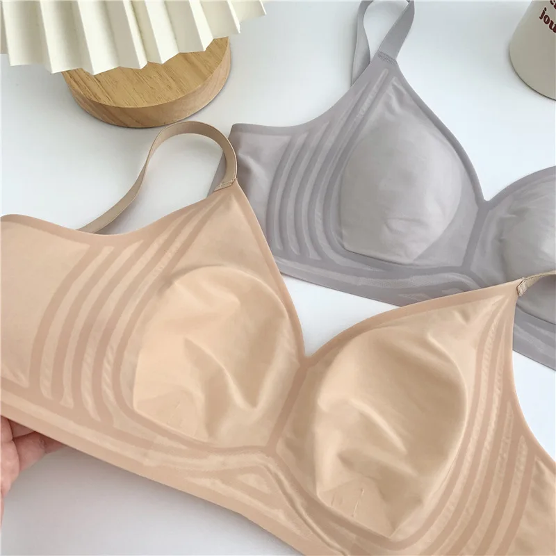 Sexy High-end Seamless Rabbit Ear Cup Women\'s Underwear Comfortable Breathable Adjustable Breast-feeding Bra Thin Section