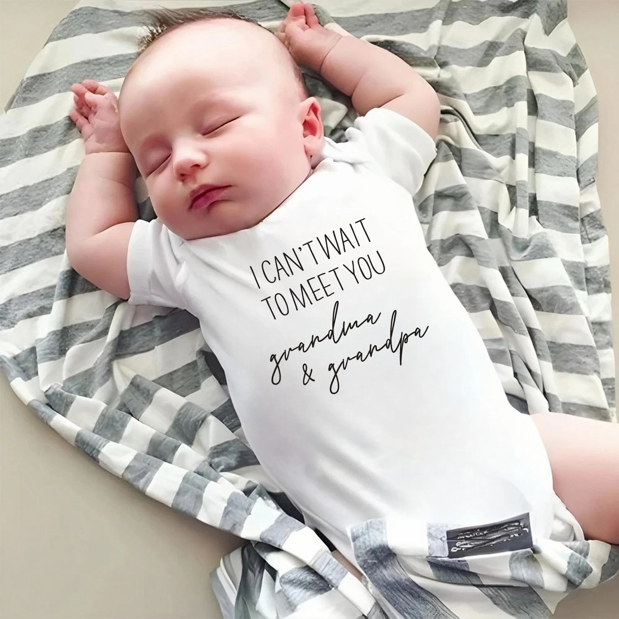 

I Can't Wait To Meet You Grandma Grandpa Baby Bodysuit Funny Newborn Toddler Jumpsuit Summer Clothes Infant Shower Gifts