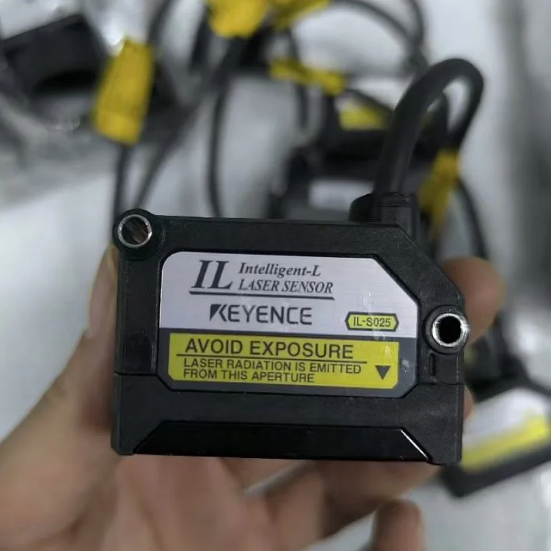 Second Hand IL-S025…