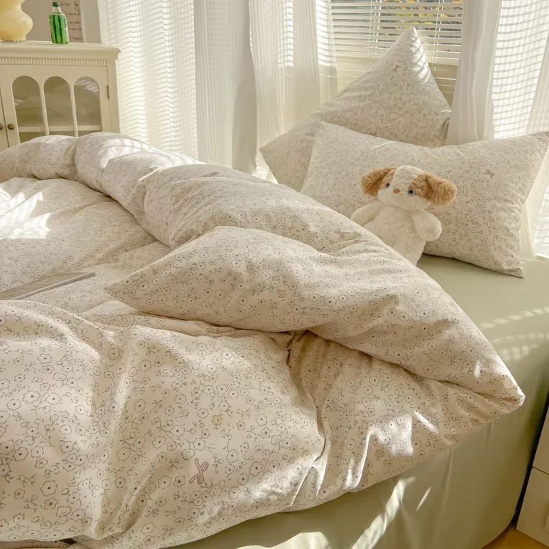 

2025 new class A aerobic knitted cotton printing small fresh four-piece set, bed sheet, bed hat four-piece set