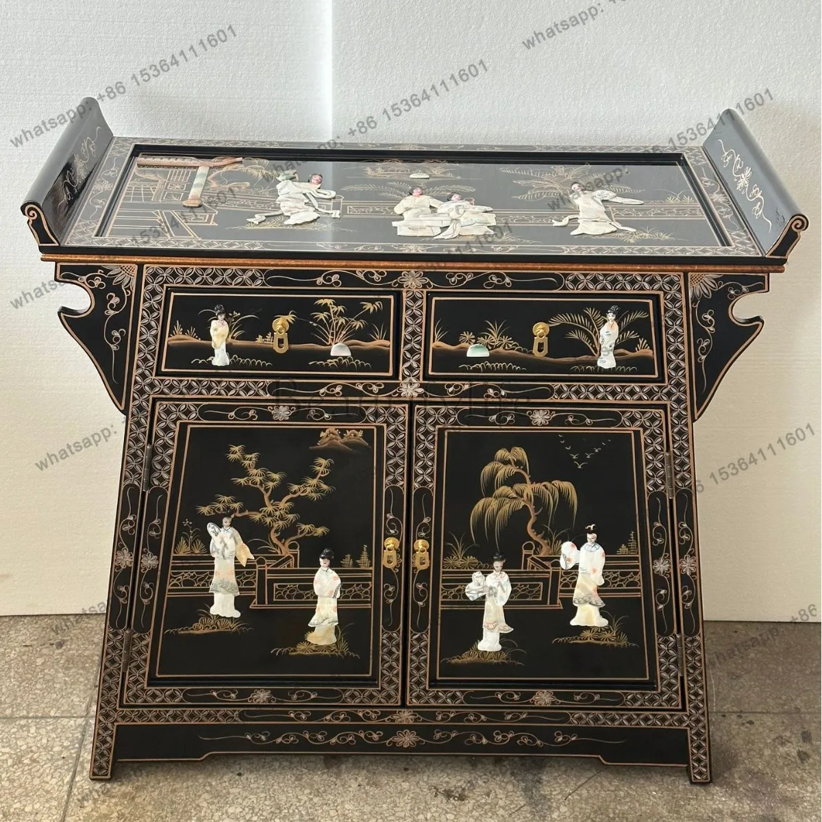 Zj. Shell craft character upturned head cabinet foyer entrance decorative cabinet