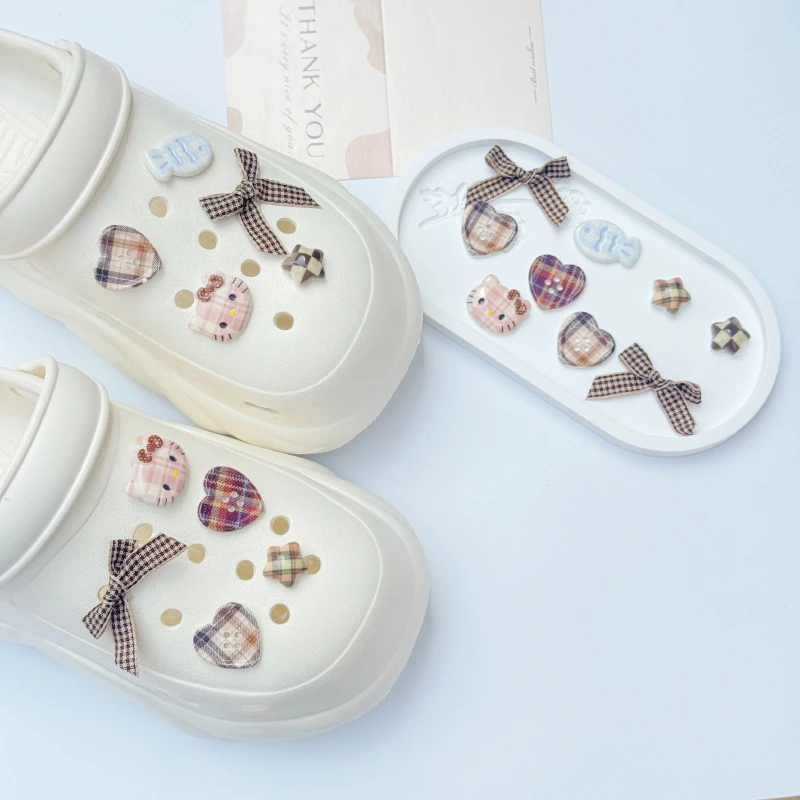 New Hello Kitty Shoe Accessories Grid, bow tie Accessories kawaii Anime Decoration Cartoon DIY Xmas Party Gifts Favors