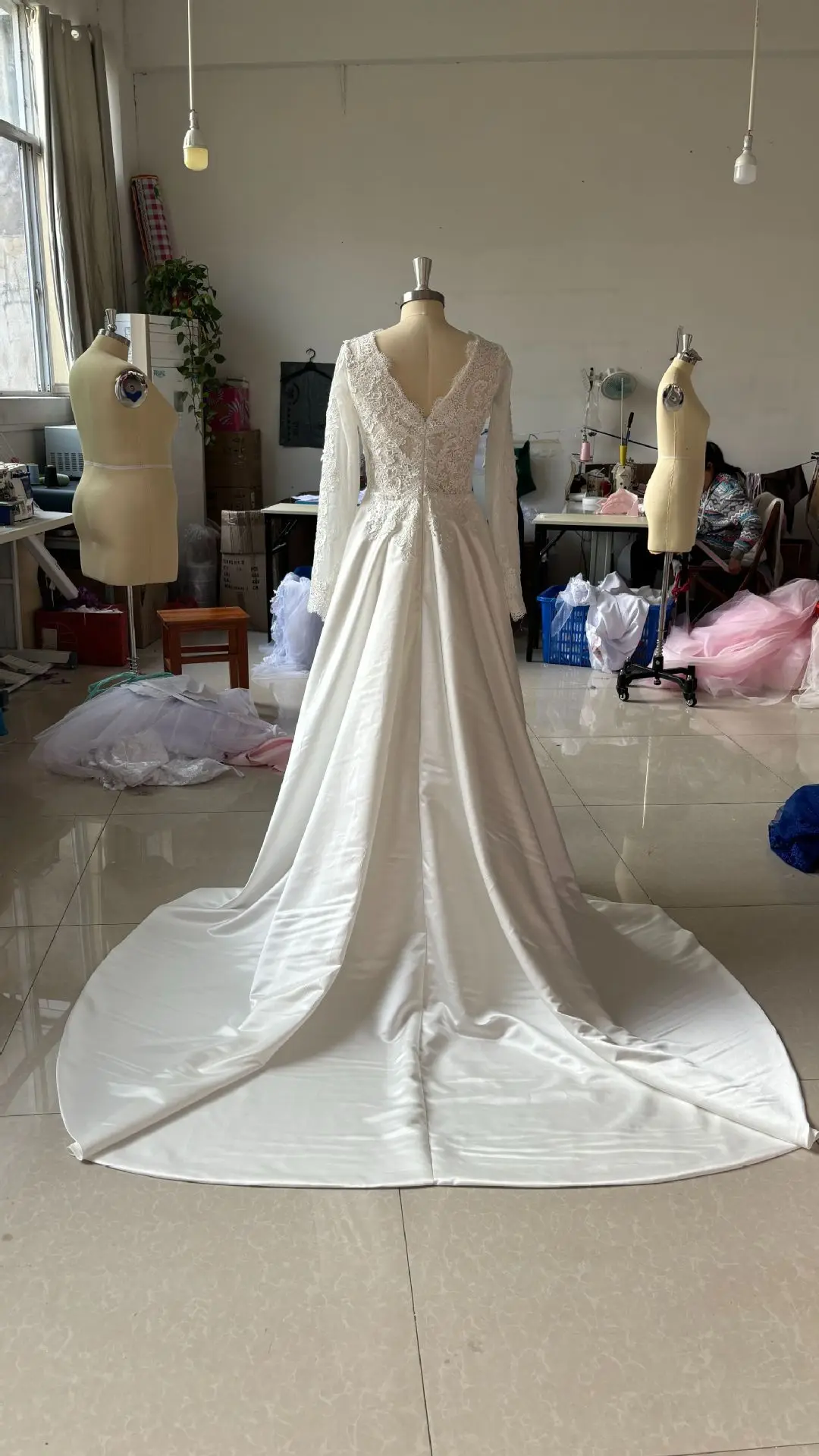 تخصيص س الرقبة الدانتيل تول ألف خط كم طويل فساتين الزفاف يزين 2025 الساتان زي العرائس بسيط Vestidos De Novia