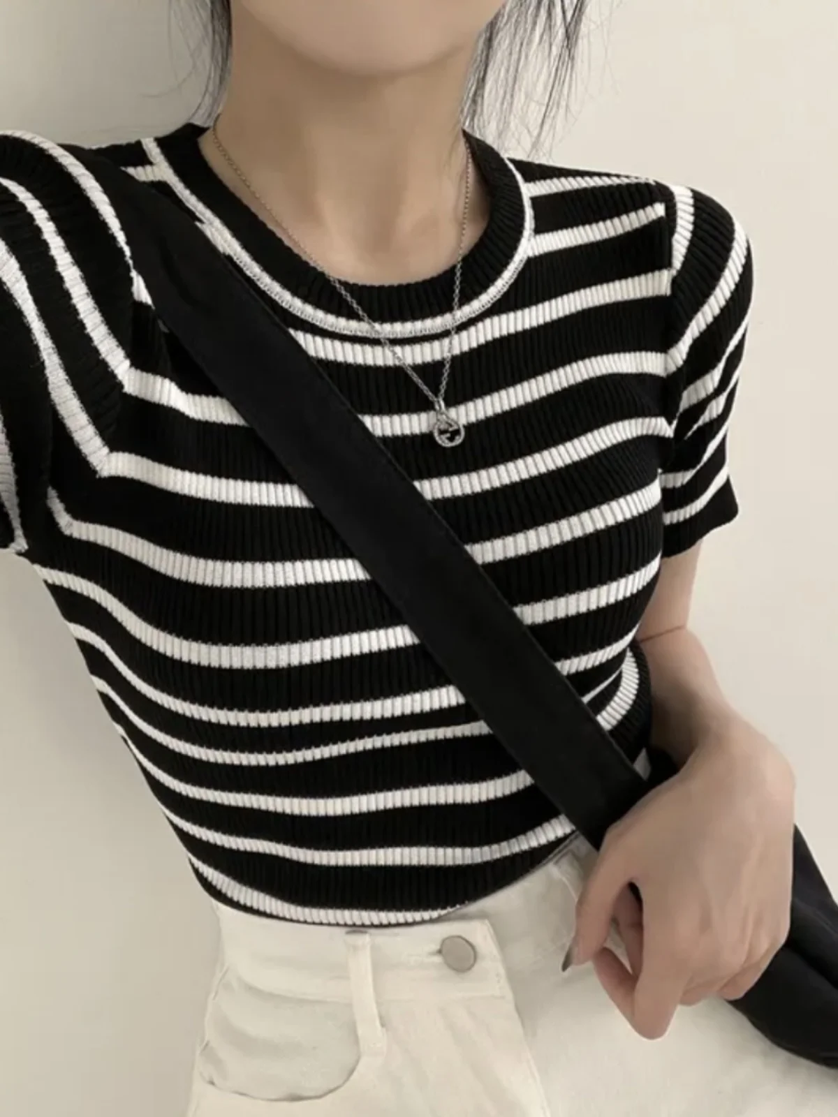 Top lavorato a maglia ort Sve in seta di ghiaccio estiva slim fit da donna rotondo Ne Stripe Color Blo Casual Versatile Faionable irt